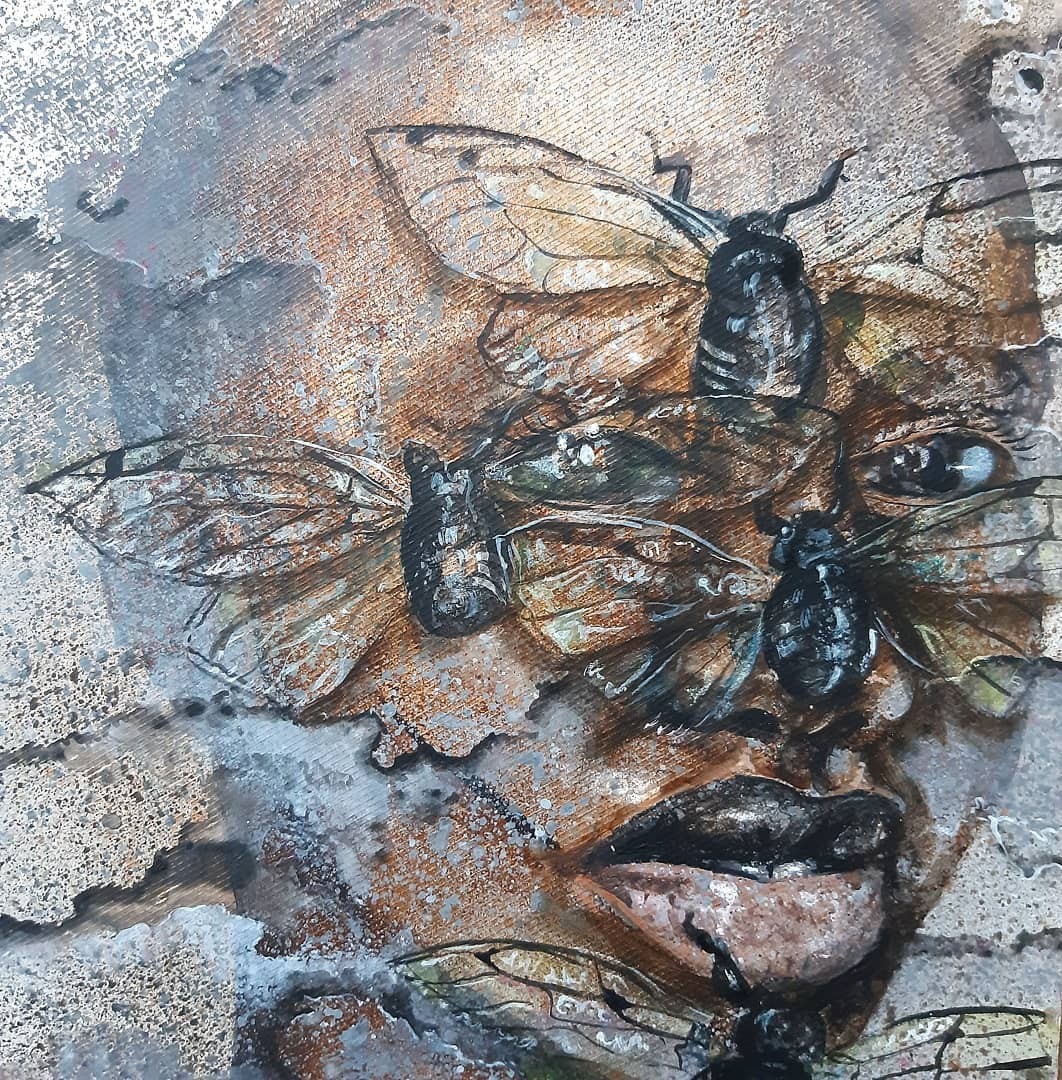 femme noire chauve avec insectes sur le visage peinture de Sardoine Mia